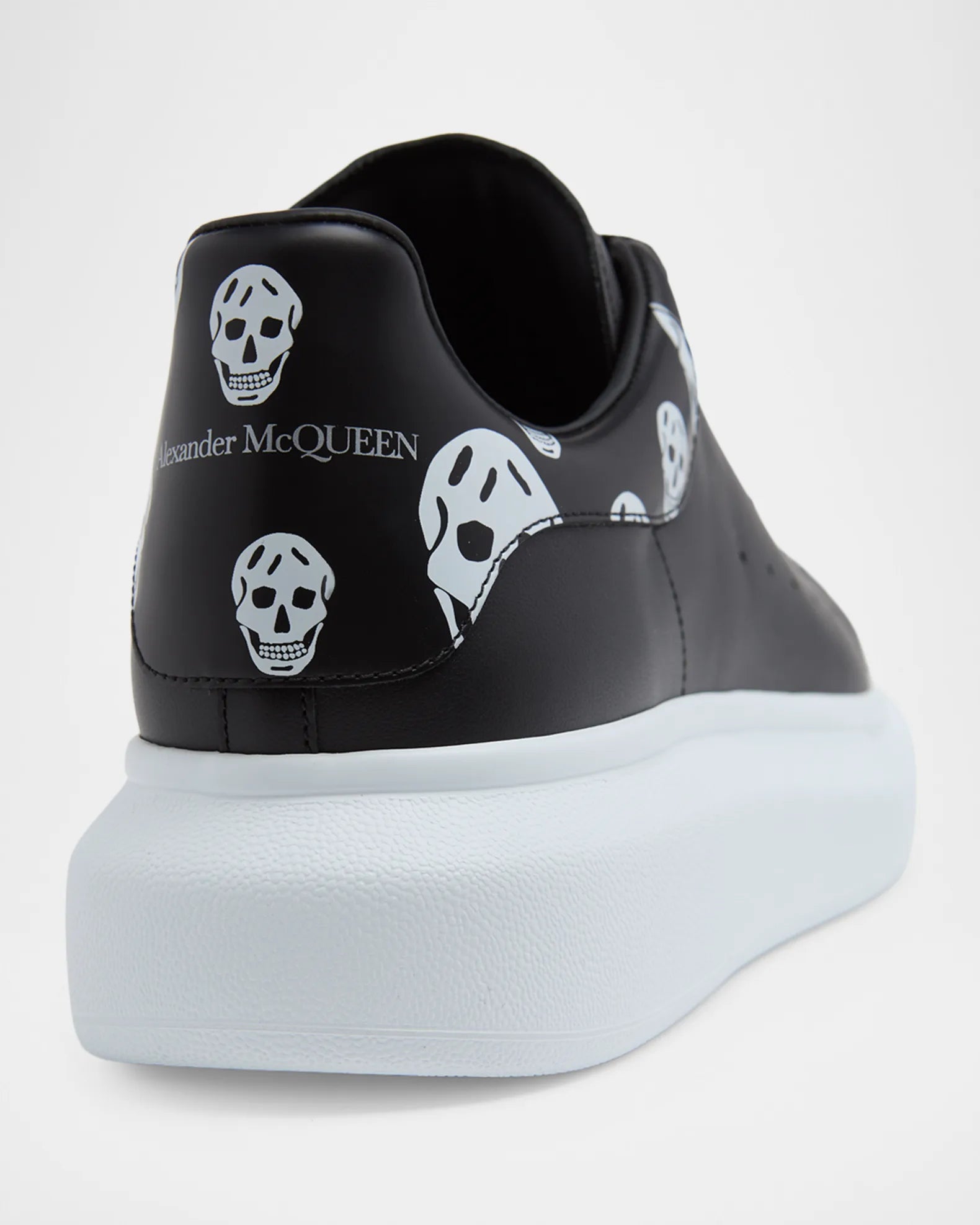 ALEXANDER MCQUEEN skull detail
